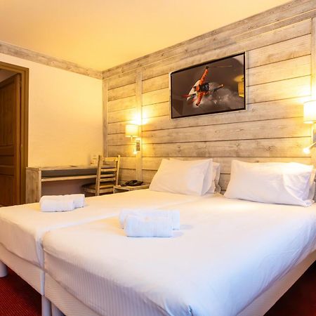 Hotel L'Aiguille Percee Тин Екстериор снимка