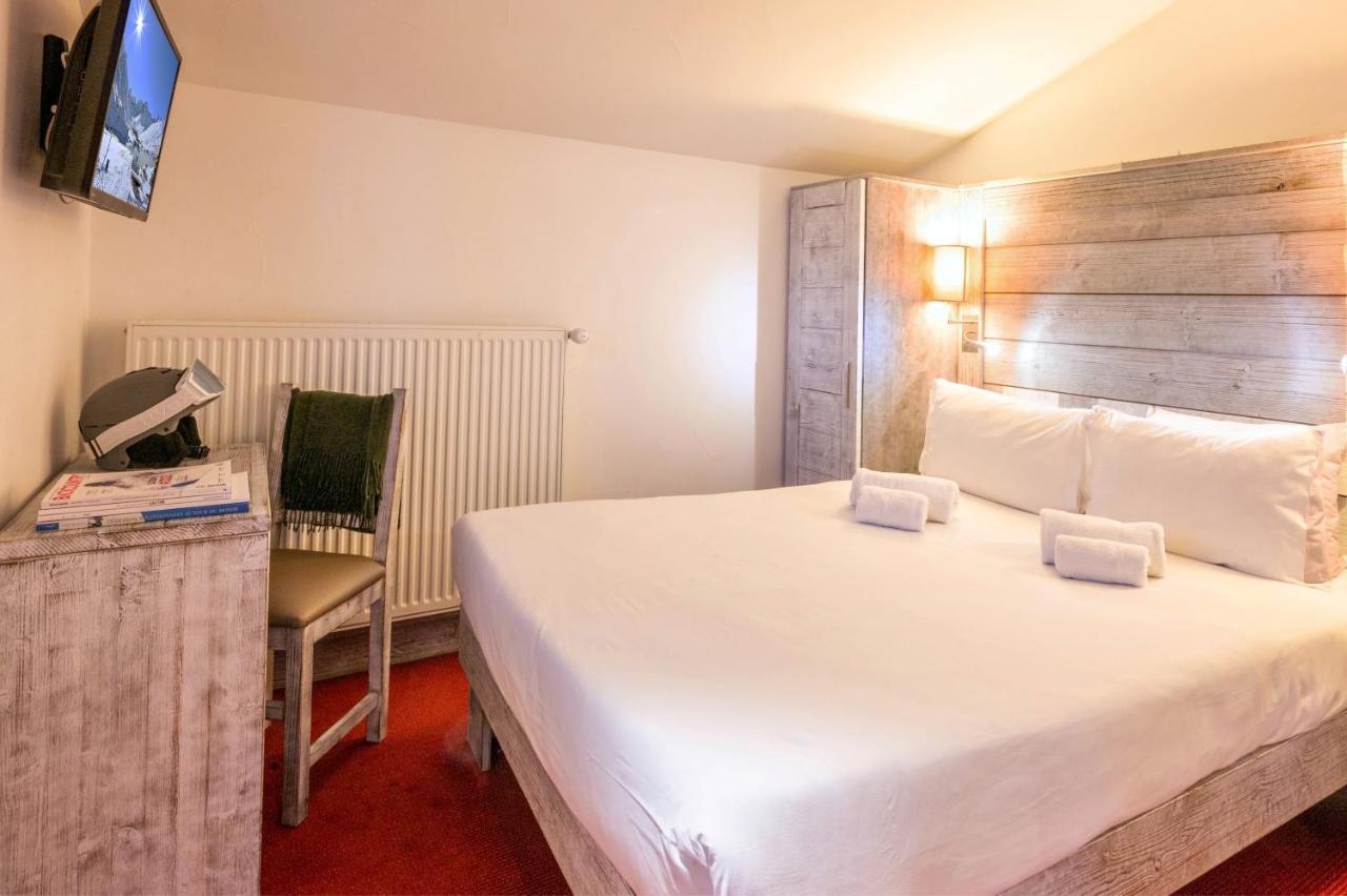 Hotel L'Aiguille Percee Тин Екстериор снимка