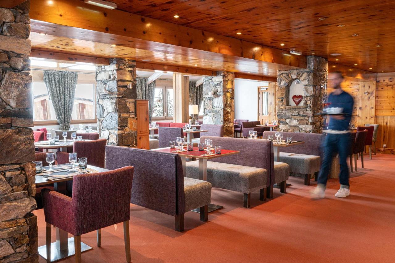 Hotel L'Aiguille Percee Тин Екстериор снимка